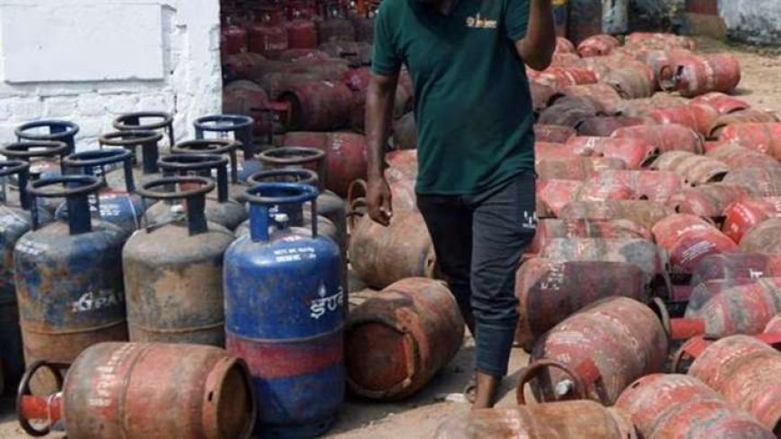 AVPGanga: LPG Price Hike Marks Start of October, Brace for Increased Costs for this Weight.