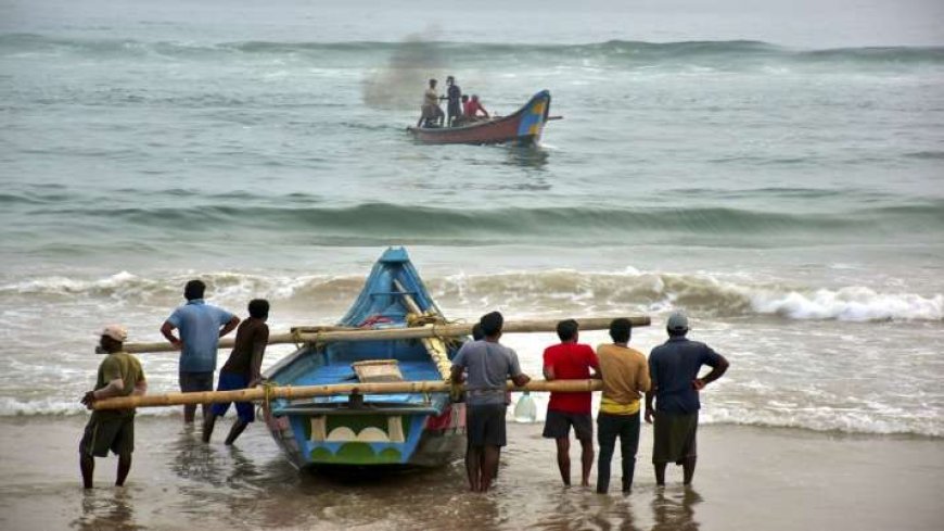 अब नए अपडेट के साथ Cyclone Dana: दाना का होगा लैंडफॉल, AVP Ganga. चक्रवाती तूफान किस राज्य पर दिखा रहा है असर, रफ्तार और जानें सबकुछ!