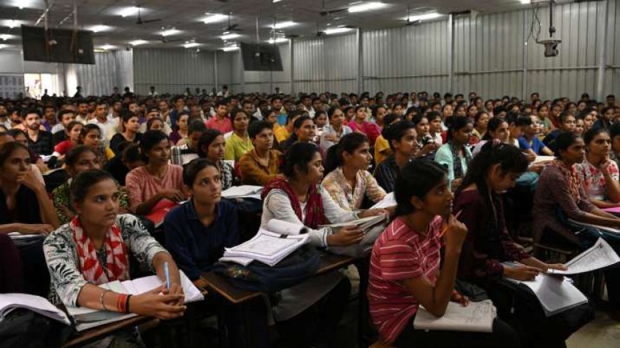 प्रधानमंत्री विद्यालक्ष्मी योजना को कैबिनेट से मंजूरी, जानें ये स्कीम और आपको कैसे मिलेगा लाभ AVPGanga