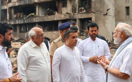 केंद्र ने एयरपोर्ट डायरेक्टर्स को 5 निर्देश दिए:यात्रियों की सुरक्षा, एयर स्ट्रीप-रनवे का ध्यान रखना शामिल; सरकार की एयरलाइंस के साथ रेगुलर मीटिंग होगी