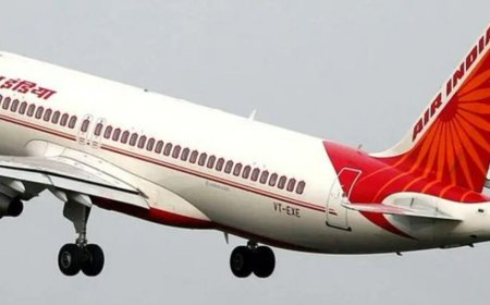 भास्कर अपडेट्स:एअर इंडिया का प्लेन कोलकाता लौटा; एक पैसेंजर की मेडिकल इमरजेंसी के चलते उड़ान भरने के कुछ ही देर बाद लैंडिंग