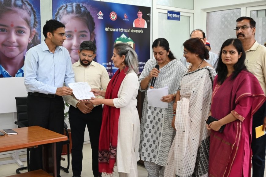 जिला प्रशासन की सख्ताई का असर 14 दिव्यांग अनाथ बालिकाओं को बंद होने जा रही सत्य साईं आश्रम से राफैल होम संस्था में विधिवत् कराया दाखिल