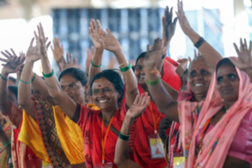 खुशखबरी: डेढ़ लाख महिलाएं बनेंगी लखपति दीदी, महिला सशक्तिकरण की ओर सरकार का बड़ा कदम