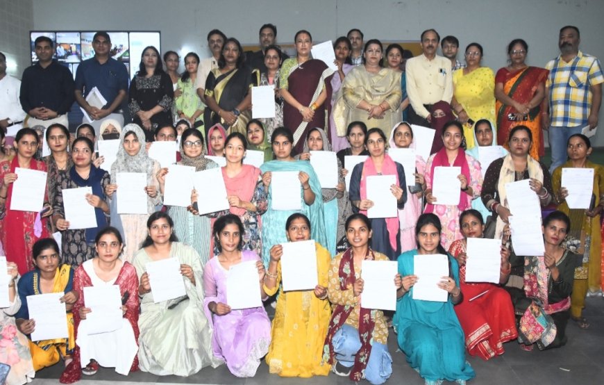 सात जनपदों में नवनियुक्त 2258 कार्यकत्रियों और सहायिकाओं को दिए नियुक्ति पत्र