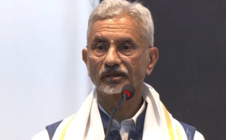 जयशंकर बोले- इमरजेंसी के आखिरी दिन UPSC का इंटरव्यू दिया:दबाव में बात करना सीखा; उन अधिकारियों से मिला, जो देश के हालात से अनजान थे