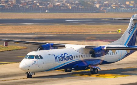 अहमदाबाद एयरपोर्ट पर टेकऑफ से पहले इंडिगो फ्लाइट में आग:पायलट ने मेडे कॉल भेजा; कल एअर इंडिया के विमान में आग लगी थी