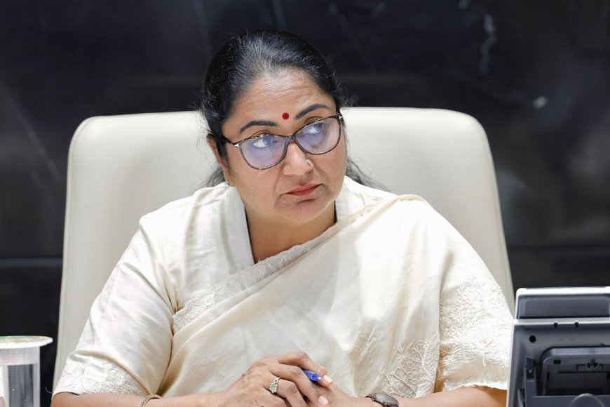 रेखा गुप्ता ने बताया सीएम की शपथ लेने से पहले का खास किस्सा, जब पति ने पूछ लिया गजब का सवाल