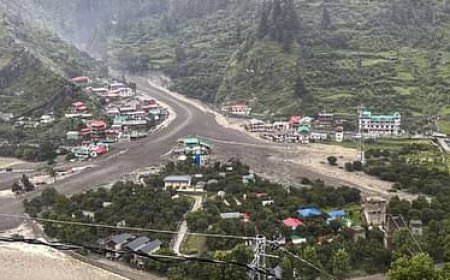 धराली में हारदूधु मेले में गए थे कई लोग, नहीं हो रहा संपर्क, हर्षिल की तरफ दोनों मार्ग बंद