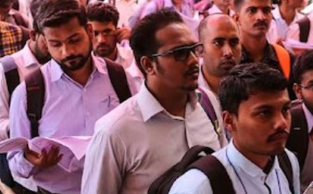 जुलाई में भारत की बेरोजगारी दर घटकर 5.2% हुई:बीते 3 महीनों में सबसे कम, गांव के मुकाबले शहरों में बेरोजगारी ज्यादा
