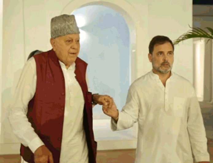 राहुल के घर पर I.N.D.I.A ब्लॉक की डिनर मीटिंग:नेता प्रतिपक्ष ने वोटिंग लिस्ट में गड़बड़ी को लेकर प्रजेंटेशन दी; बिहार SIR पर चर्चा हुई