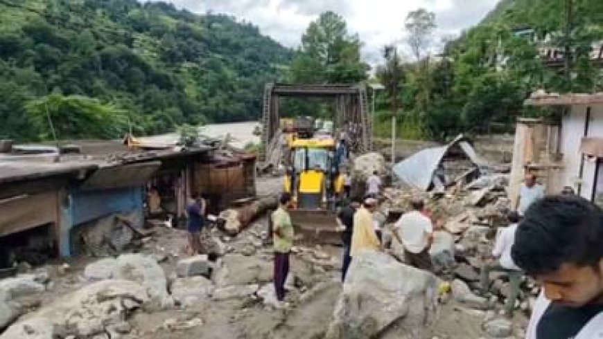 थराली में आपदा का तीसरा दिन…. एसडीआरएफ, डीडीआरएफ का रेस्क्यू अभियान जारी