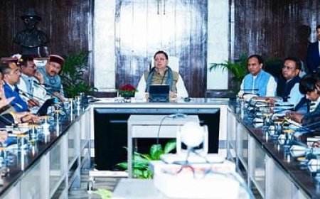 उत्तराखंड : चार दिसंबर 2008 तक के संविदाकर्मियों का हो सकता है नियमितीकरण, नई नियमावली को लेकर हुई बैठक
