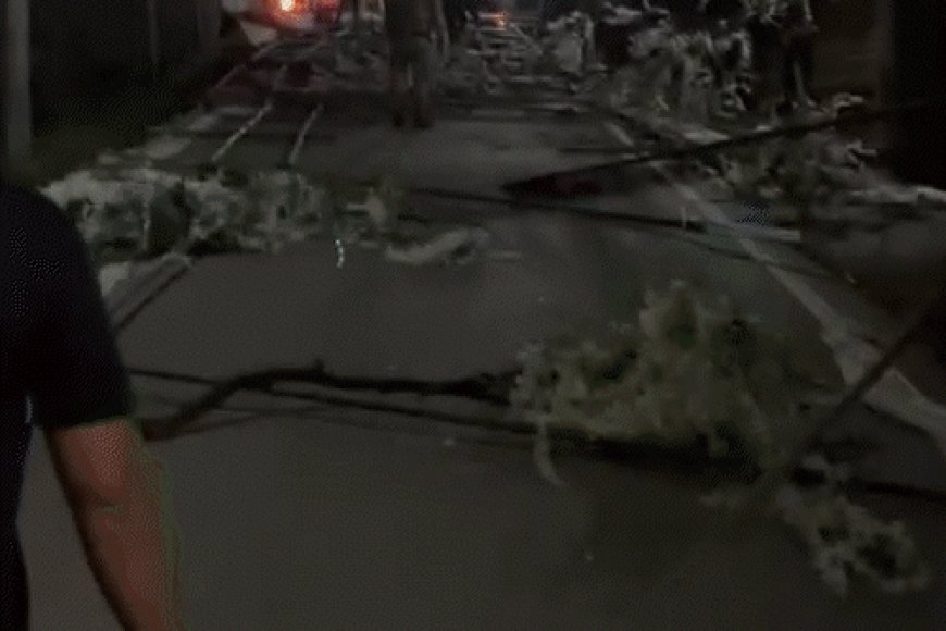 PM मोदी के मणिपुर दौरे से 2 दिन पहले हिंसा:उपद्रवियों ने पोस्टर-बैनर फाड़े, आग लगाई; 13 सितंबर को मोदी चुराचांदपुर-इंफाल जाएंगे