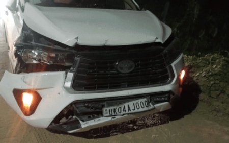 हरीश रावत की कार का यूपी में एक्सीडेंट:हेडलाइट फूटी, बोनट क्षतिग्रस्त; हाईवे पर पुलिस एस्कॉर्ट से टकराई गाड़ी, जवान घायल