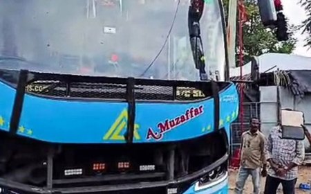 भास्कर अपडेट्स:तेलंगाना के रंगारेड्डी में प्राइवेट बस पलटी, 7 यात्री घायल