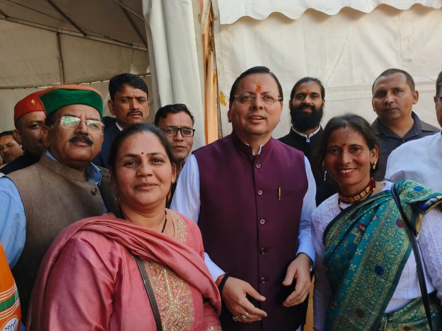 नेटवर्किंग साइट्स व कॉर्बेट नेशनल पार्क के दंश से मुक्ति हेतु मुख्यमंत्री को ज्ञापन सौंपा