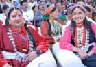 “मि उत्तराखंडी छौं” फैशन शो में छाईं मेयर और डीएम, पहाड़ी परिधान में दिखा अनोखा अंदाज