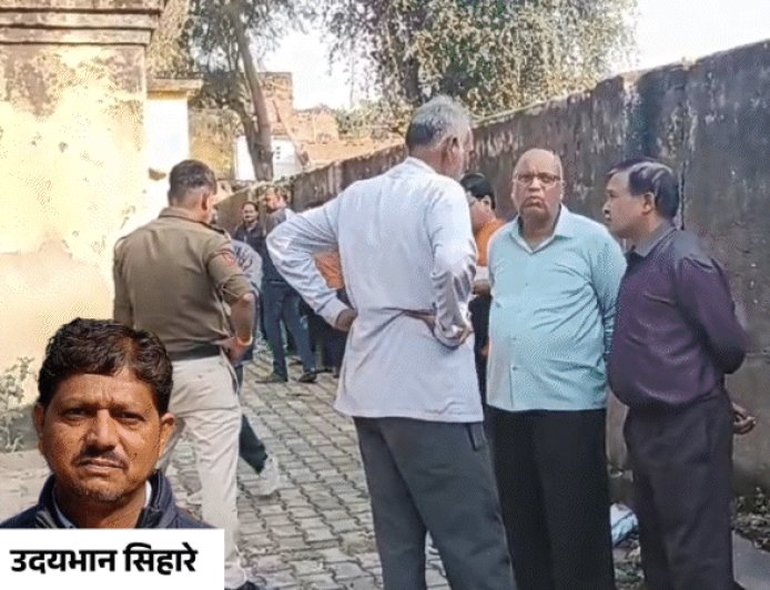 टीचर ने स्कूल के वॉशरूम में फांसी लगाकर सुसाइड किया:दतिया में परिजन का आरोप- एसआईआर के काम का दवाब था, मोबाइल चलाना नहीं आता था