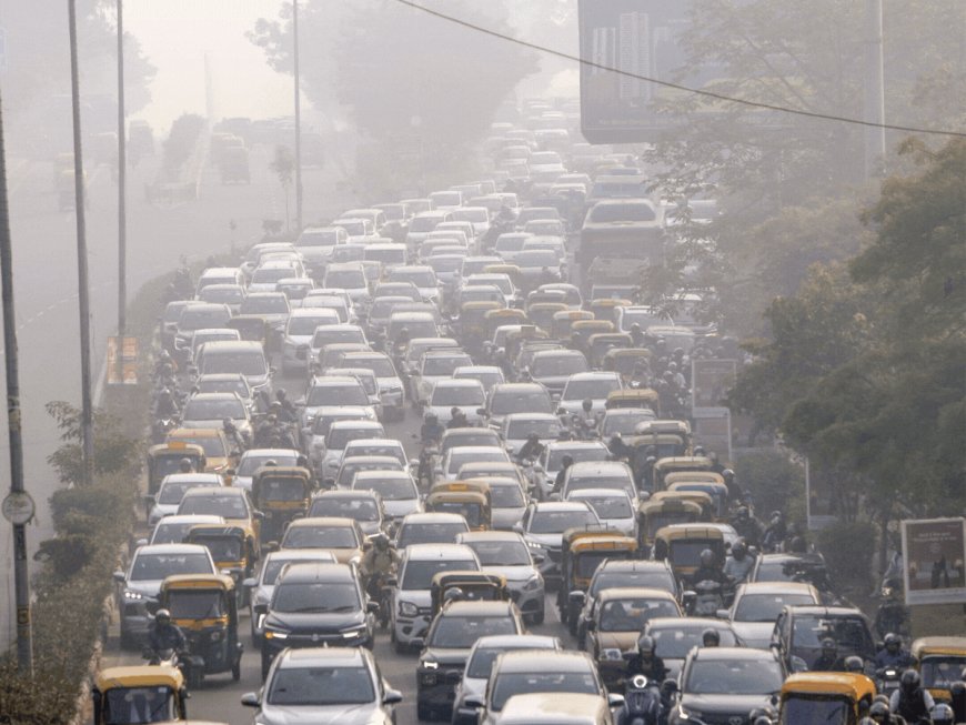 दिल्ली-NCR में पॉल्यूशन, सुप्रीम कोर्ट ने पंजाब-हरियाणा से रिपोर्ट मांगी:पूछा- पराली जलाने से रोकने क्या किया; GRAP-3 लागू लेकिन कोर्ट के बाहर खुदाई