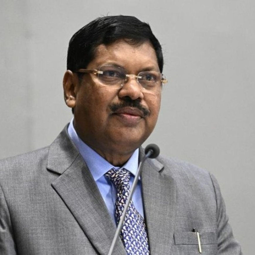 CJI गवई बोले-बौद्ध धर्म को मानने वाला, लेकिन सेक्युलर हूं:धर्मनिरपेक्षता पिता से सीखी; चीफ जस्टिस का आज आखिरी वर्किंग डे, 23 नवंबर को रिटायरमेंट