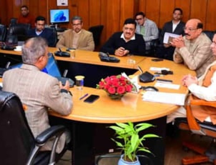 सीएम धामी की सख्त कार्रवाई: पौड़ी DFO तुरंत हटाए गए, बच्चों को मिलेगी एस्कॉर्ट सुविधा