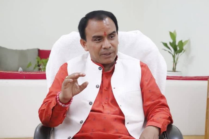 रिश्वतखोर आरोपी खण्ड शिक्षा अधिकारी निलम्बित,20 हजार की रिश्वत लेते विजिलेंस टीम ने किया था गिरफ्तार