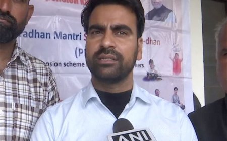 Labour Department conducts awareness camp in Sarya under Vibrant Village initiative