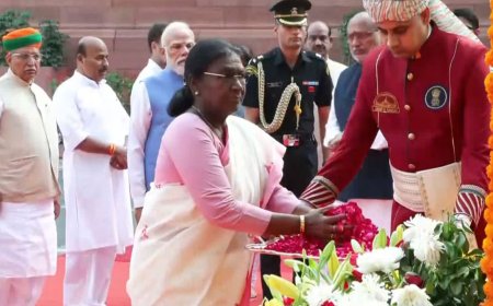President Murmu and PM Modi pay tribute on Mahatma Jyotiba Phule’s 200th birth anniversary