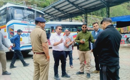 रुद्रप्रयाग: केदारनाथ यात्रा व्यवस्थाओं का जिलाधिकारी ने किया गहन निरीक्षण, यात्रियों से लिया फीडबैक