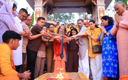 Actor Suniel Shetty praises Char Dham arrangements during visit to Rishikesh