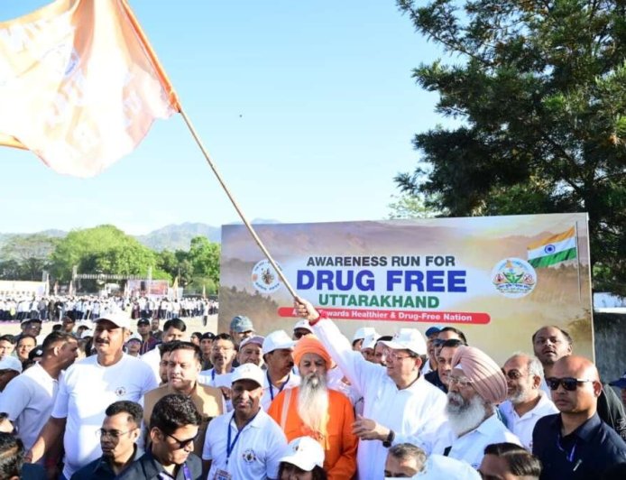 हल्द्वानी: सीएम धामी ने “रन फॉर अवेयरनेस” रैली को दिखाई हरी झंडी, नशे के खिलाफ दिया बड़ा संदेश