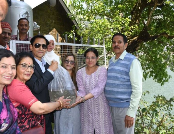 नैनीताल: 35 साल बाद नैनी झील में लौटी स्नोट्राउट, 300 मछलियों से सुधरेगा पारिस्थितिकी तंत्र