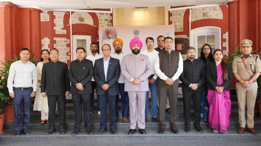 Gov felicitates personnel for Outstanding Work during Disaster