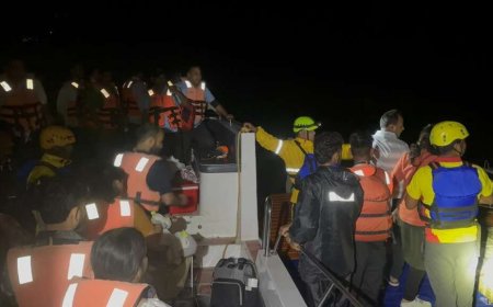 टिहरी में तेज आंधी-तूफान से झील में फंसे पर्यटक, SDRF ने 30 लोगों को सुरक्षित निकाला