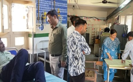 नैनीताल : (बड़ी खबर) जिले सरकारी दफ्तरों में छापेमारी में खुली पोल, कई कर्मचारी गायब, सबके वेतन आहरण पर रोक और स्पष्टीकरण के निर्देश