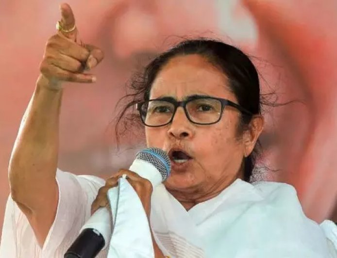 “मैं इस्तीफा नहीं दूंगी” — हार के बाद भी अड़ीं ममता बनर्जी