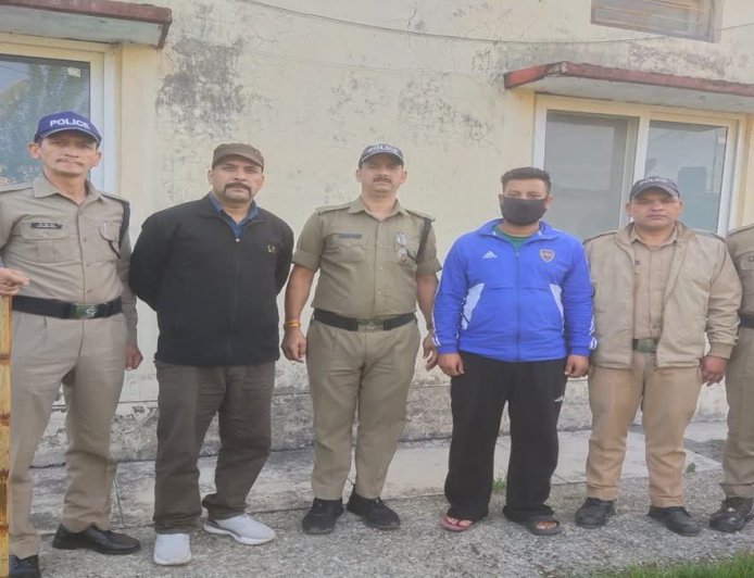 चंपावत कथित नाबालिग गैंगरेप केस में मुख्य साजिशकर्ता कमल रावत महिला मित्र समेत गिरफ्तार