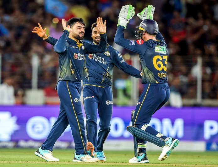 Rashid Khan takes four wickets to lead Gujarat Titans to 77-run win over Rajasthan Royals