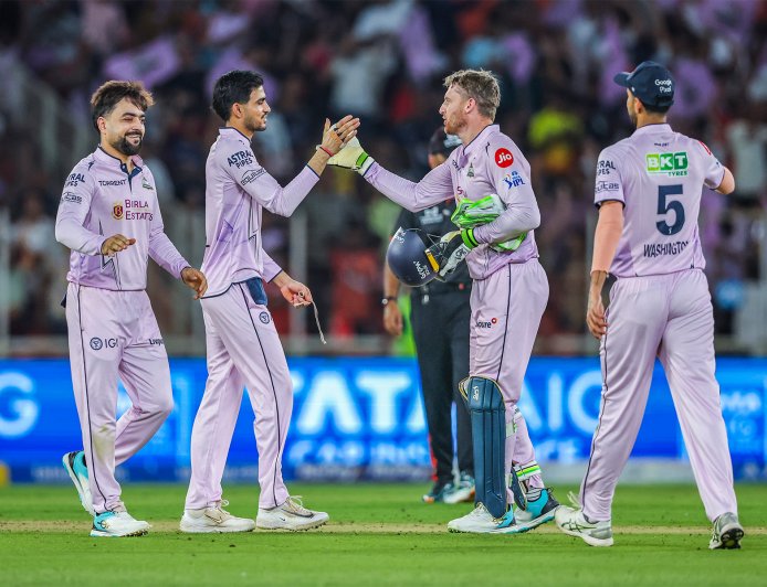 gt register biggest ipl win, defeat srh by 82 runs in Ahmedabad