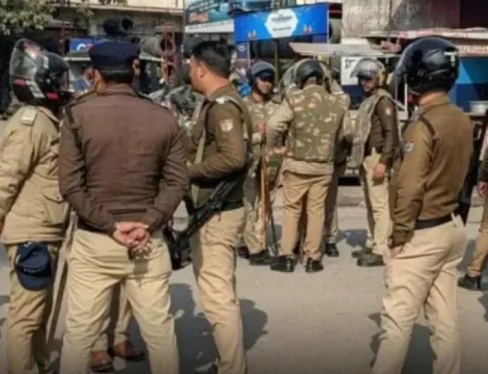 Dehradun News: मजदूरों के प्रदर्शन के बाद सेलाकुई-सिडकुल में धारा-163 लागू, भारी पुलिस फोर्स तैनात