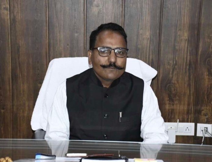 नैनीताल: आपराधिक गतिविधियों पर प्रशासन की सख्ती, कई के शस्त्र लाइसेंस निरस्त, एक जिला बदर