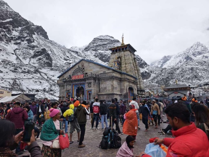 Kedarnath Yatra 2026: बाबा केदार के दर्शनों को उमड़ा जनसैलाब, श्रद्धालुओं की संख्या 4 लाख के पार